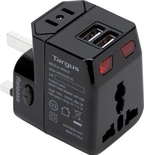 Targus  APK032US World Travel Power Adapter with Dual USB Charging Ports  - Black - Excellent