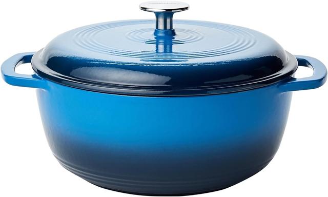 Amazon Basics  Enameled Cast Iron Covered Round Dutch Oven 4.3-Quart in Blue in Excellent condition