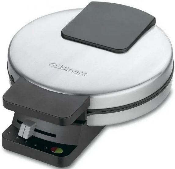 Cuisinart  Classic Waffle Maker (WMR-CAP2) in Stainless Steel in Excellent condition