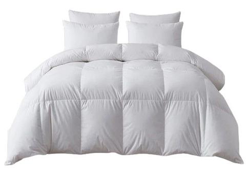 Martha Stewart  Tencel Lyocell Cotton Blend Hungarian Goose Comforter - White - Excellent