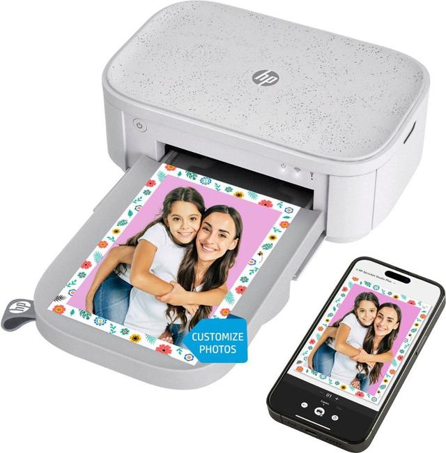 HP  HPISPS4X6 Sprocket Studio Plus 4x6" Instant Photo Printer in White in Excellent condition