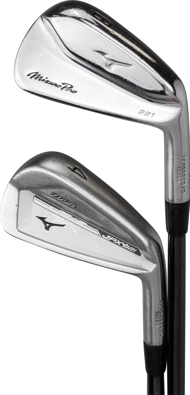 JPX 921 Tour / Pro 221 Iron Set