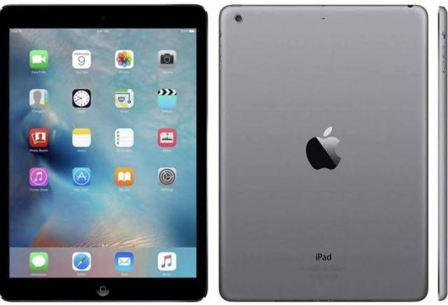 iPad Air 2 (2014) 9.7" in Space Grey in Acceptable condition