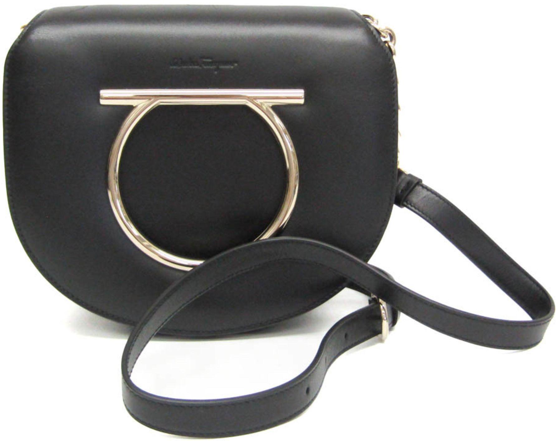 Salvatore Ferragamo Gancini Leather Handbag Shoulder Bag - Black - Leather - Excellent