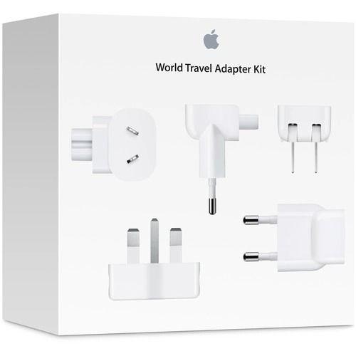 Apple  World Travel Adapter Kit in White in Pristine condition