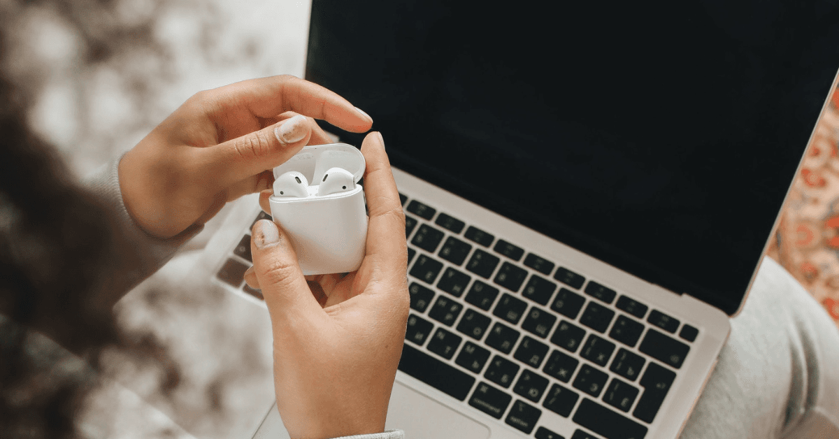 Airpods with discount purchase of macbook